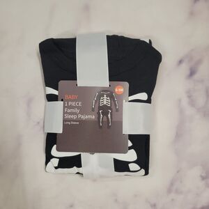 Sleep in! Baby Skeleton Halloween Sleep Pajama